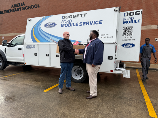 Amelia Elem Doggett Ford Mobile Service Pic
